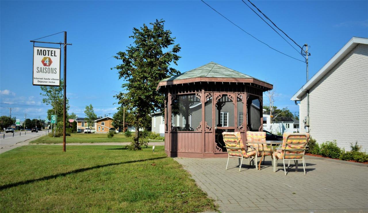 Motel Quatre Saisons Forestville Extérieur photo